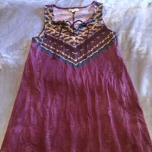 About A Girl sleeveless dress size medium lace top